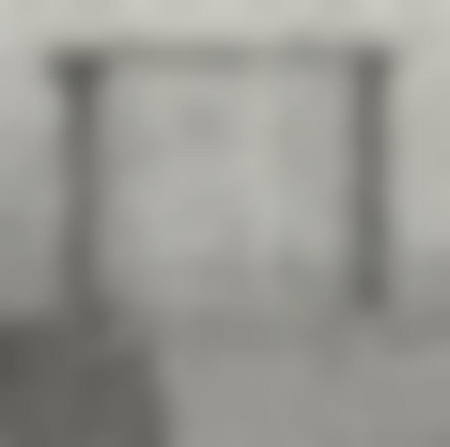 Pedestal table